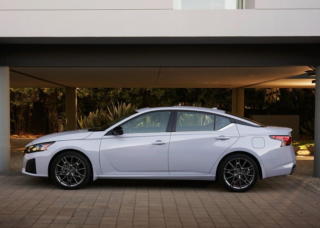 Nissan Altima 2022 models and trims, prices and specifications in Saudi Arabia Autopediame